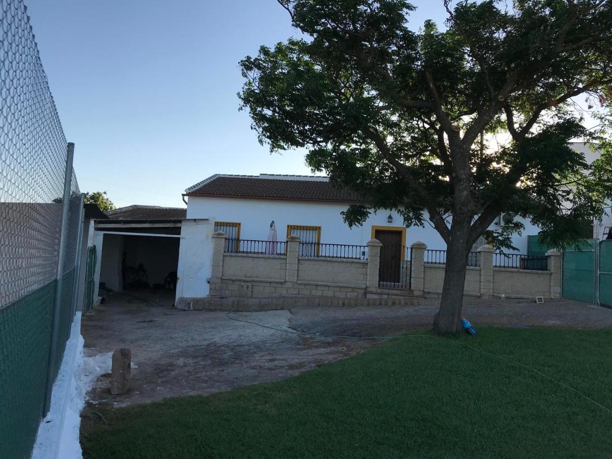 Вилла Cortijo Vista Alegre Фуэнте-де-Пьедра Экстерьер фото